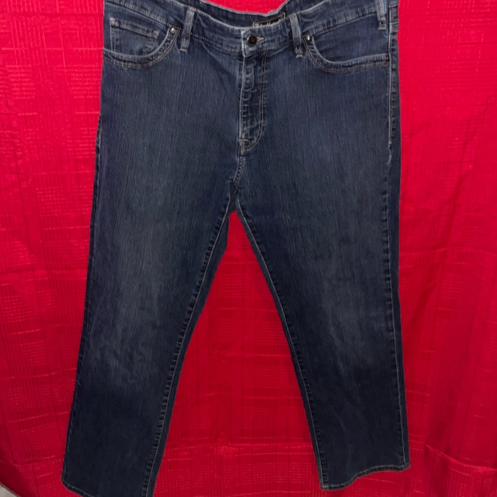 Men’s Size ( 40 / 34 ) 34 HERITAGE CHARISMA JEANS